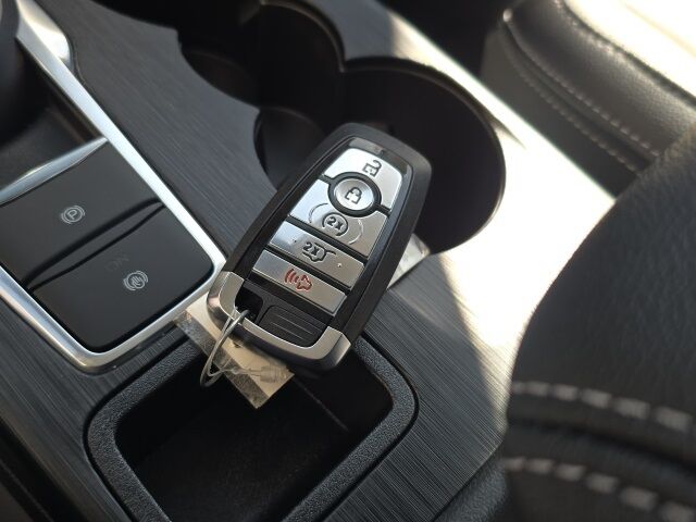 2025 Ford Escape Plug-In Hybrid Base photo 24