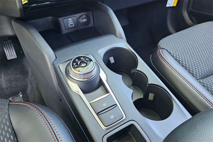 2025 Ford Escape ST-Line  TX