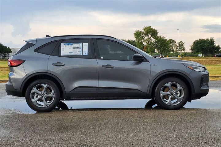 2025 Ford Escape ST-Line  TX