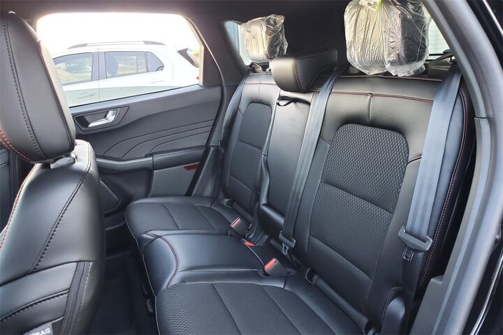 2025 Ford Escape ST-Line  TX