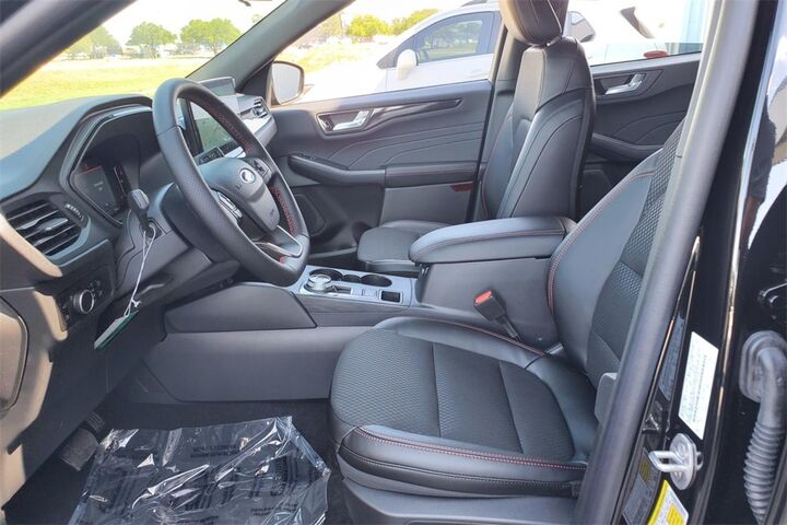 2025 Ford Escape ST-Line  TX