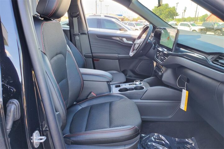 2025 Ford Escape ST-Line  TX