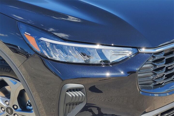 2025 Ford Escape ST-Line  TX