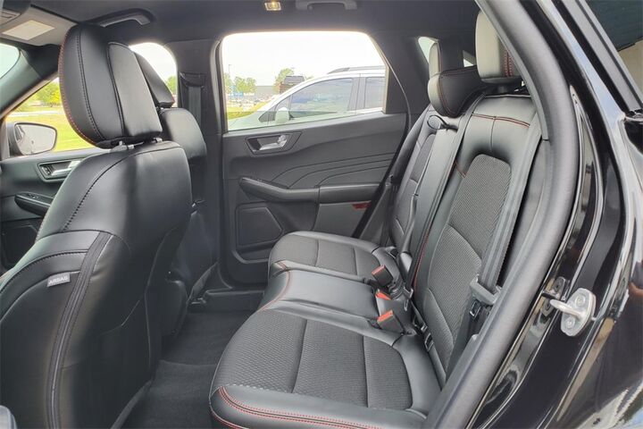 2025 Ford Escape ST-Line  TX