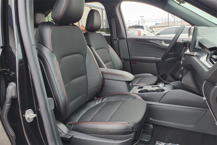 2025 Ford Escape ST-Line  TX