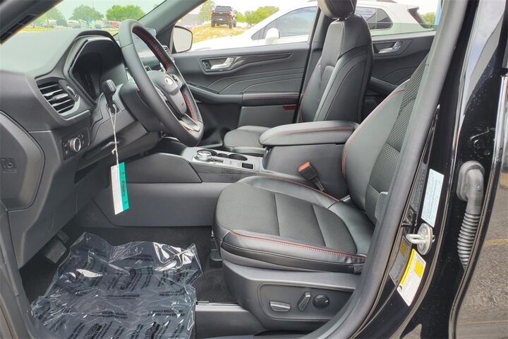 2025 Ford Escape ST-Line  TX
