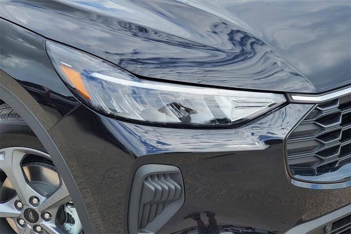 2025 Ford Escape ST-Line  TX