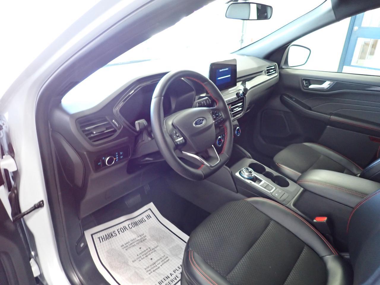 2025 Ford Escape ST-Line AWD Listowel ON