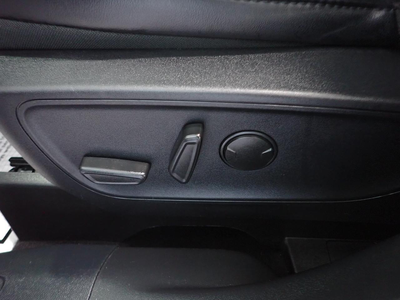 2025 Ford Escape ST-Line AWD Listowel ON