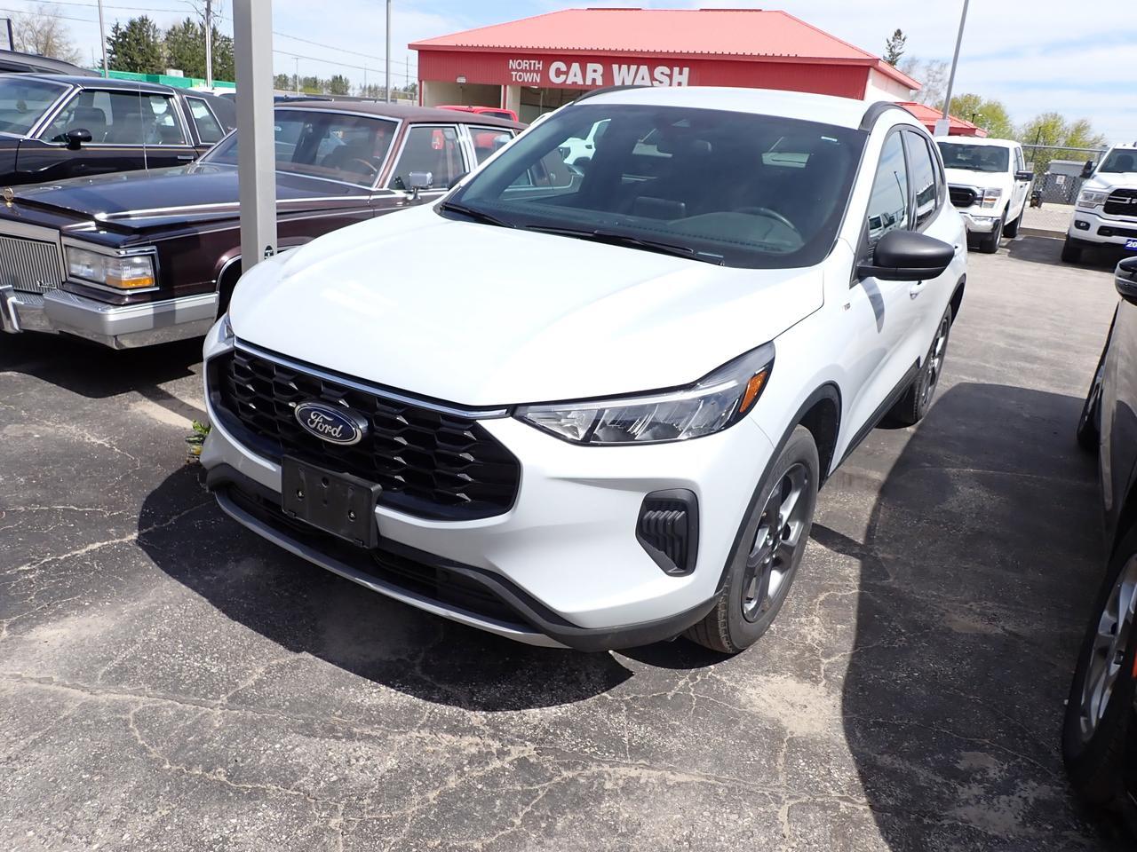 2025 Ford Escape ST-Line AWD Listowel ON