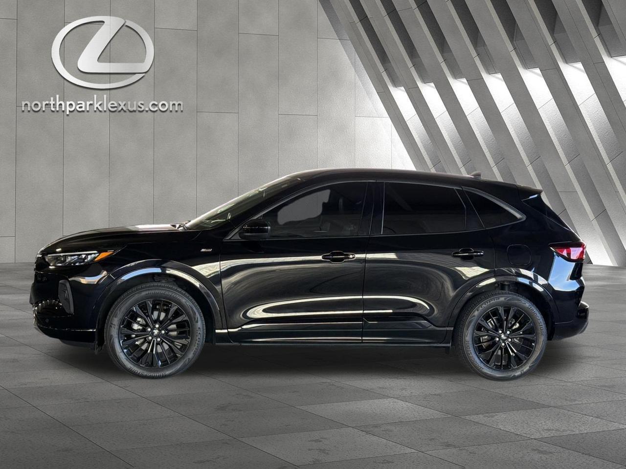 2025 Ford Escape ST-Line Elite