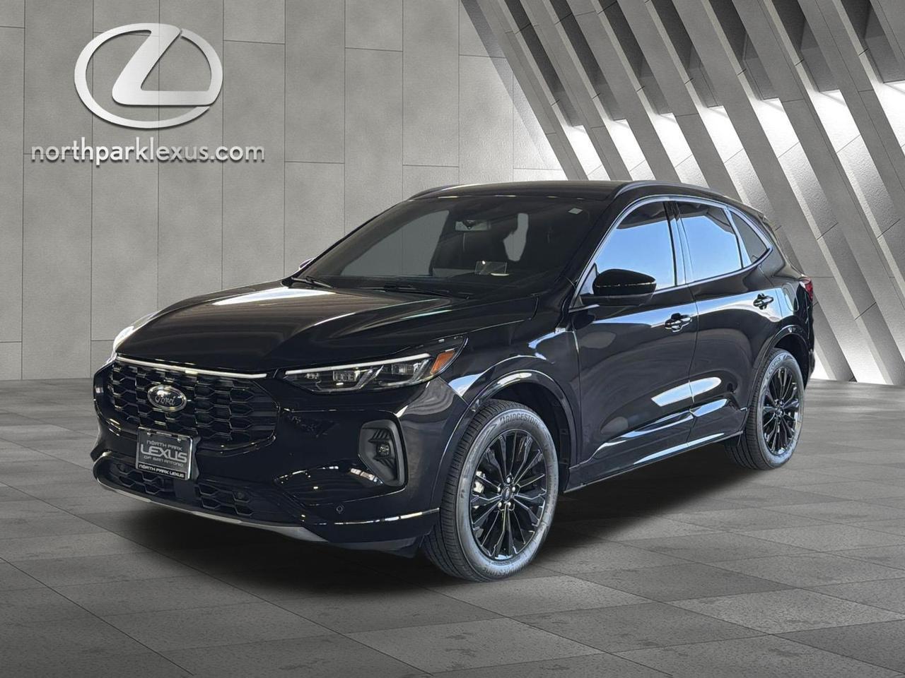 2025 Ford Escape ST-Line Elite