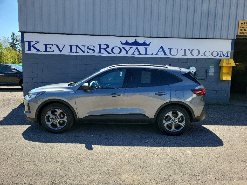 2025 Ford Escape ST-Line