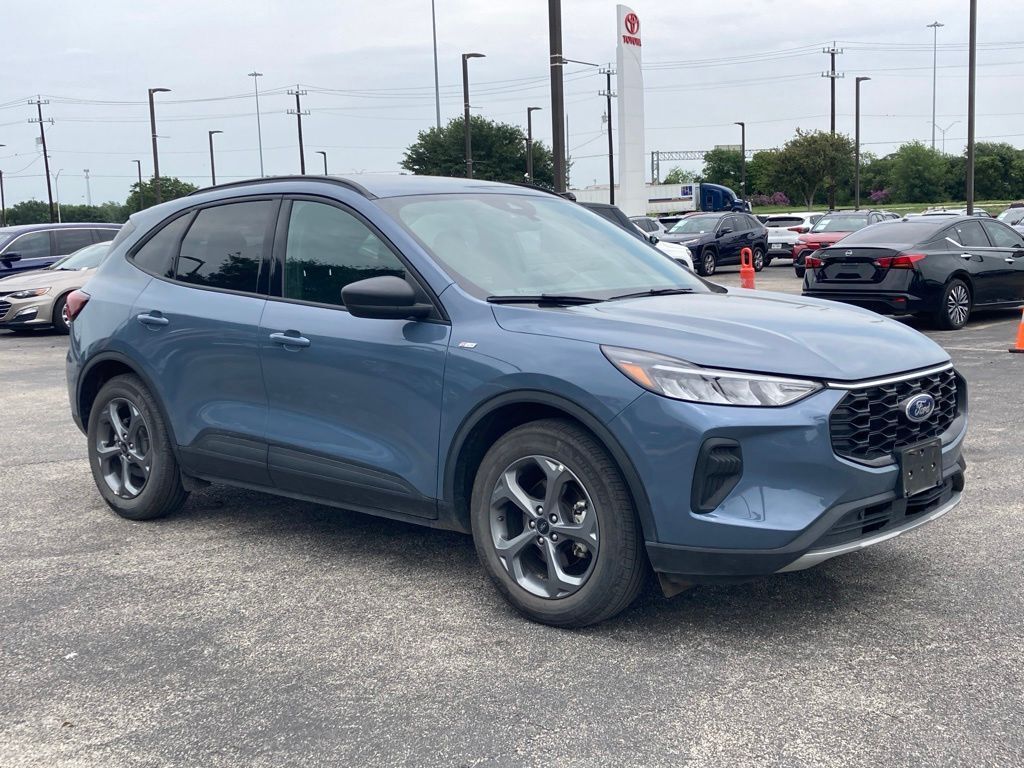 2025 Ford Escape ST-Line