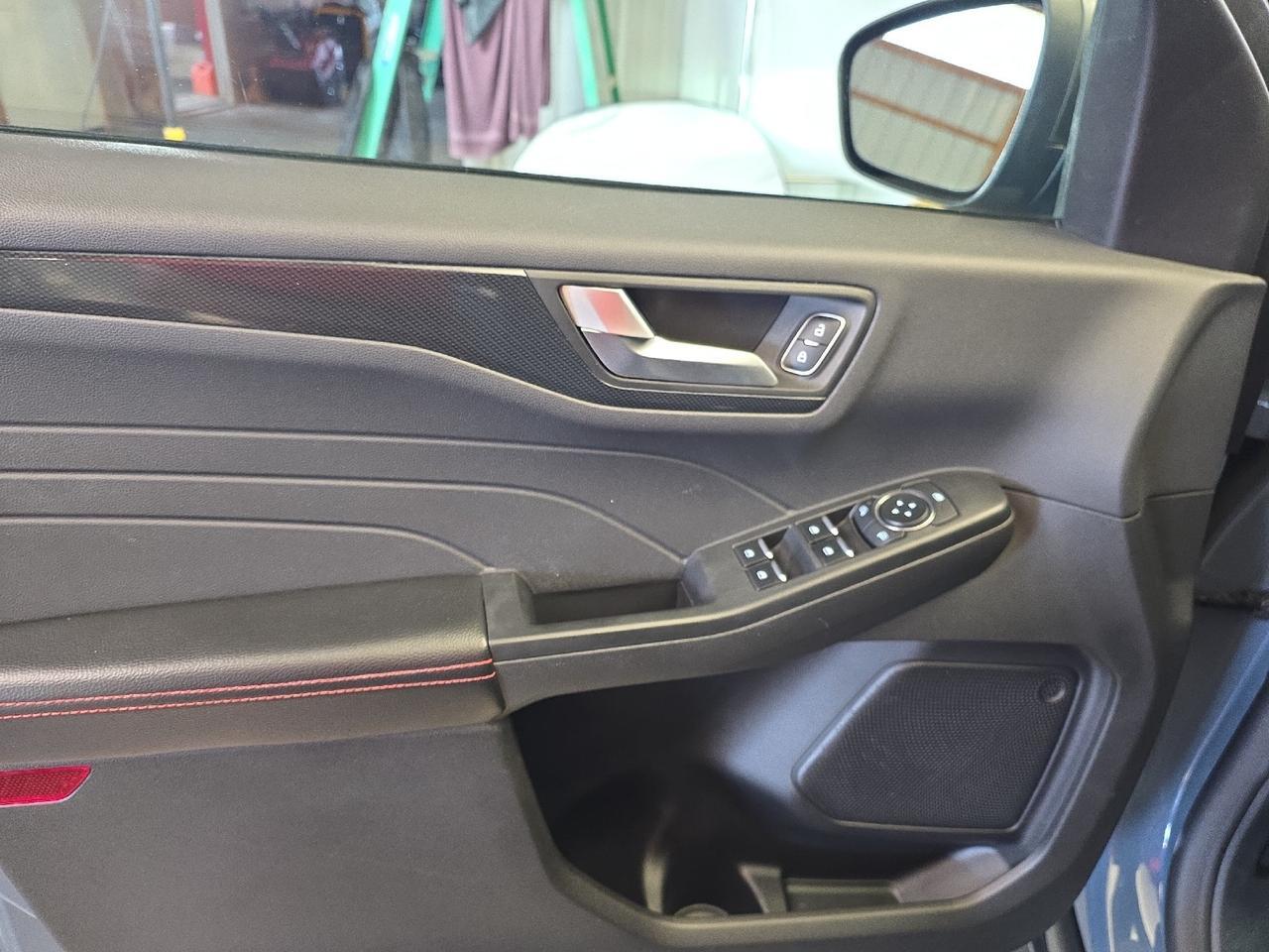 2025 Ford Escape ST-Line Sand Lake NY