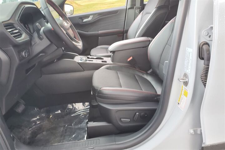 2025 Ford Escape ST-Line Select  TX