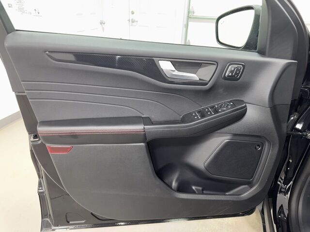 2025 Ford Escape ST-Line Select Pine River MN