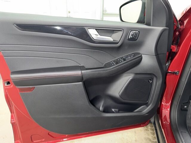 2025 Ford Escape ST-Line Select Pine River MN