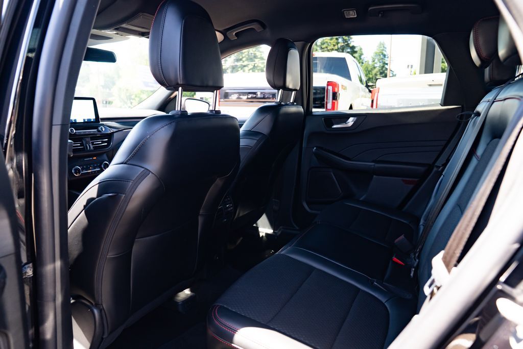 2025 Ford Escape ST-Line Select Milwaukie OR