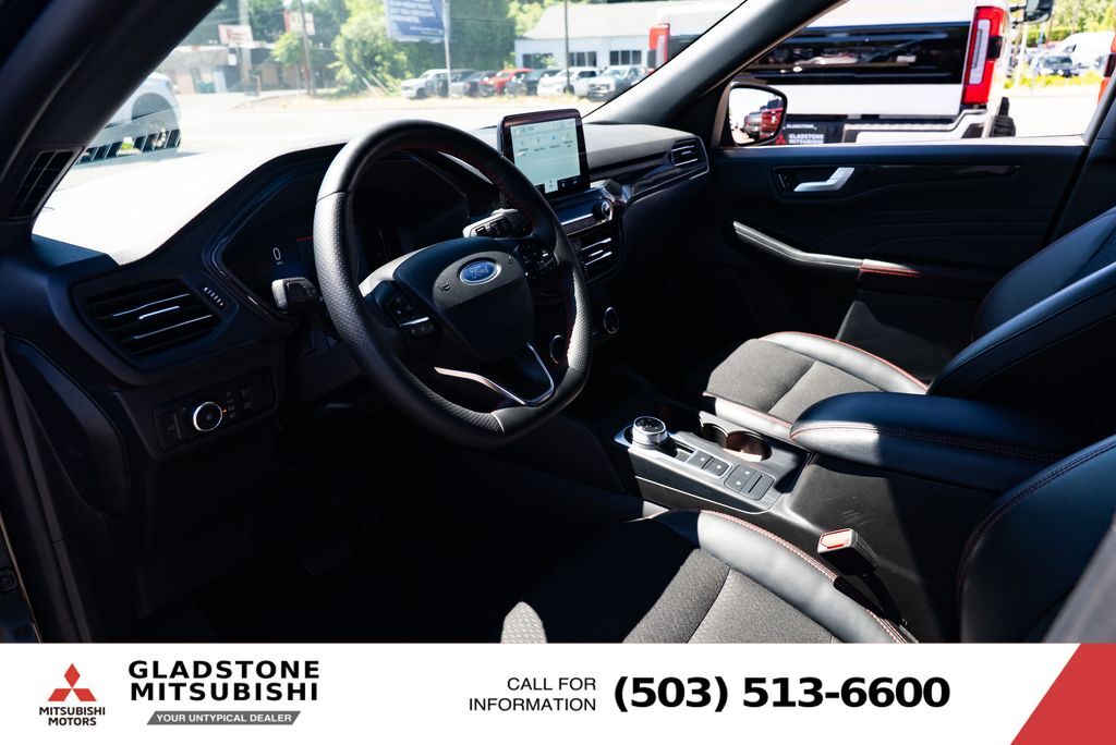 2025 Ford Escape ST-Line Select Milwaukie OR
