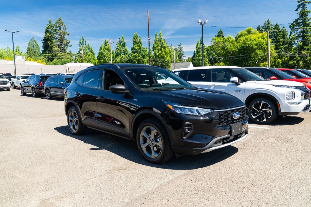 2025 Ford Escape ST-Line Select Milwaukie OR