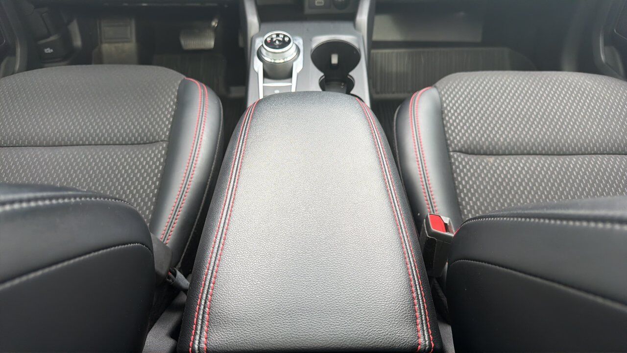 2025 Ford Escape ST-Line Select Sherwood Park AB