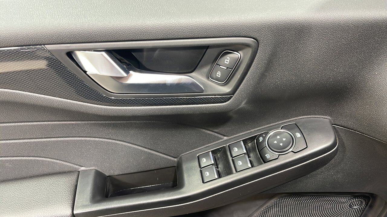 2025 Ford Escape ST-Line Select Sherwood Park AB