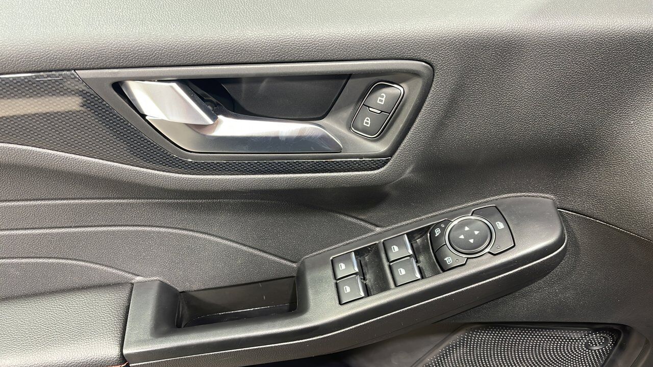 2025 Ford Escape ST-Line Select Sherwood Park AB