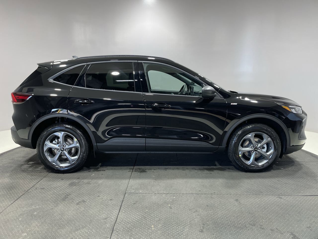 2025 Ford Escape ST-Line Sherwood Park AB