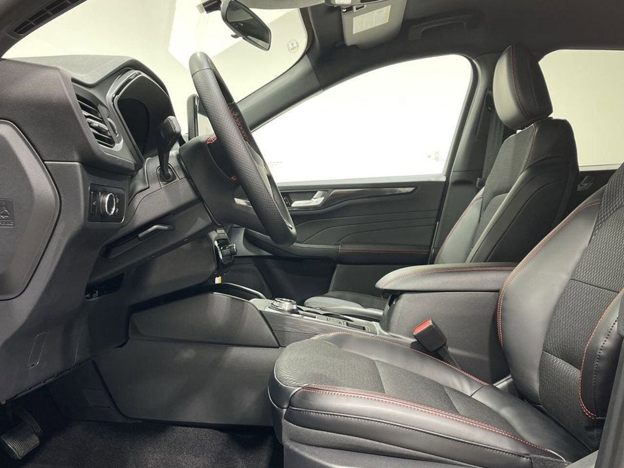 2025 Ford Escape ST-Line Sherwood Park AB