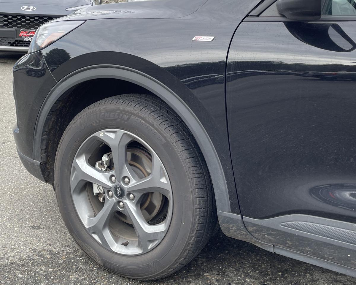 2025 Ford Escape ST-Line Sport Utility 4D