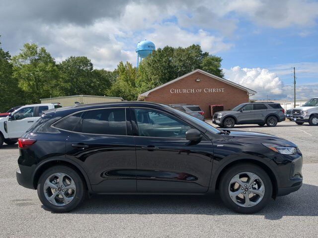 2025 Ford Escape ST-Line Winder GA