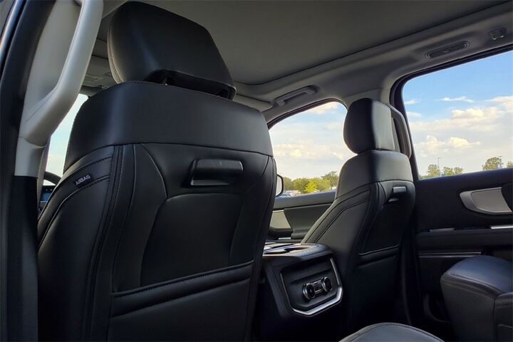 2025 Ford Expedition Active  TX