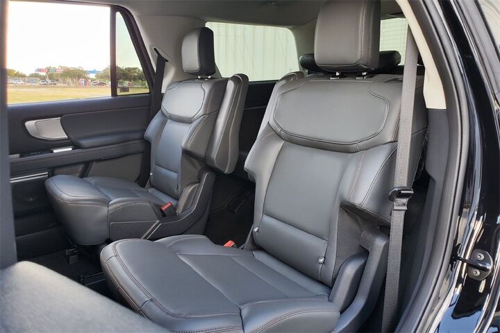 2025 Ford Expedition Active  TX