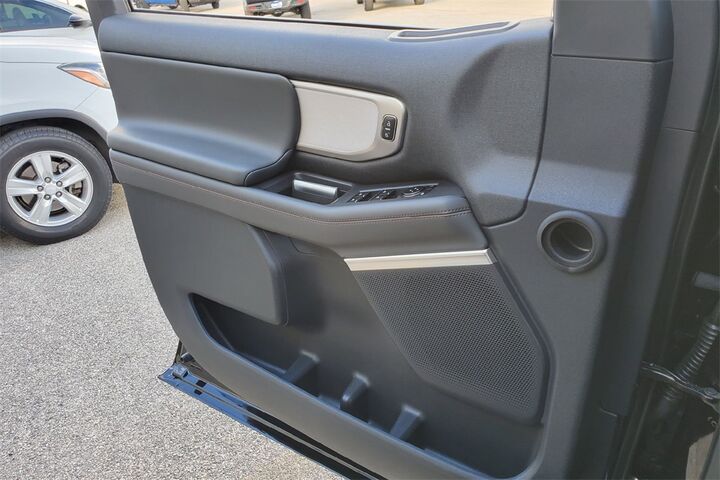 2025 Ford Expedition Active  TX