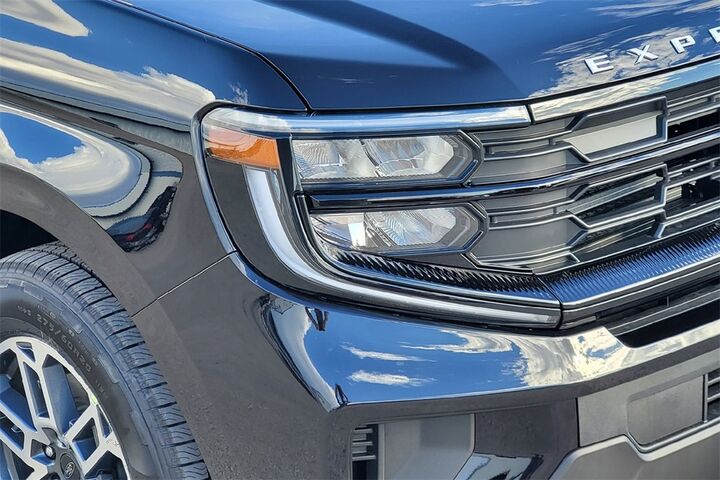 2025 Ford Expedition Active  TX