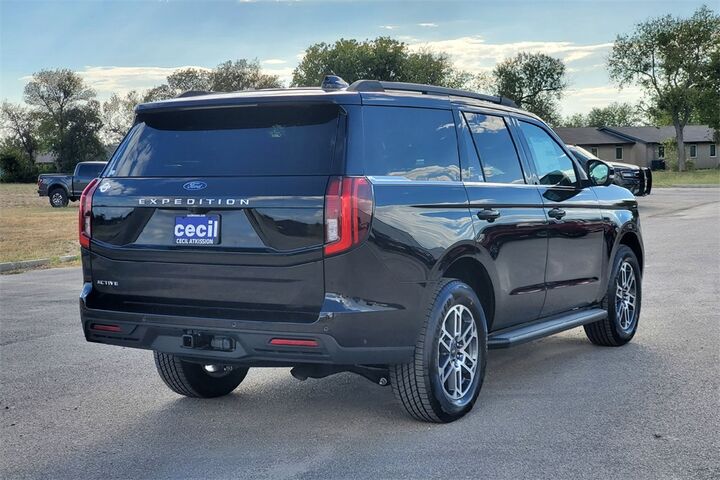 2025 Ford Expedition Active  TX