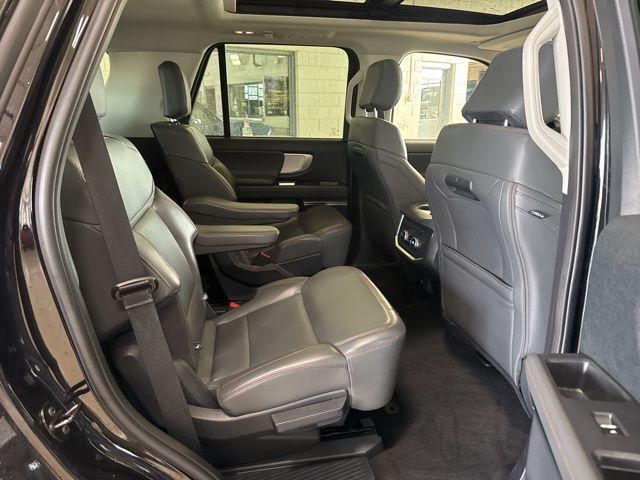 2025 Ford Expedition Active Random Lake WI