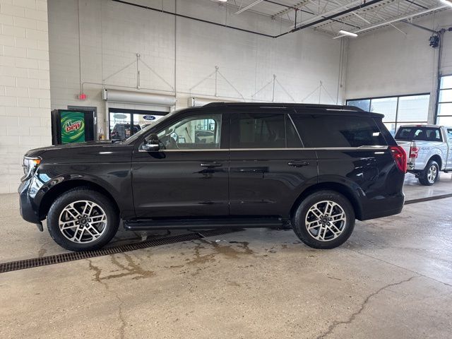 2025 Ford Expedition Active Random Lake WI