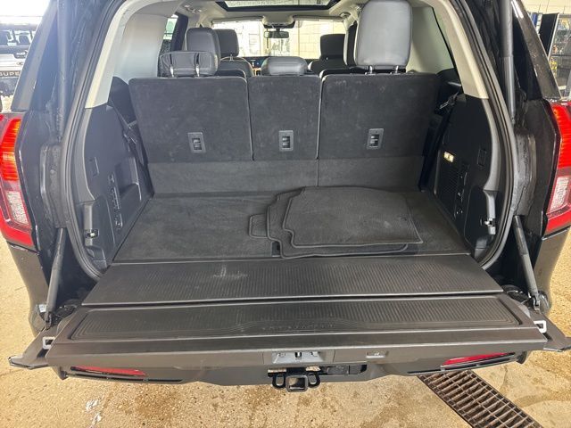 2025 Ford Expedition Active Random Lake WI