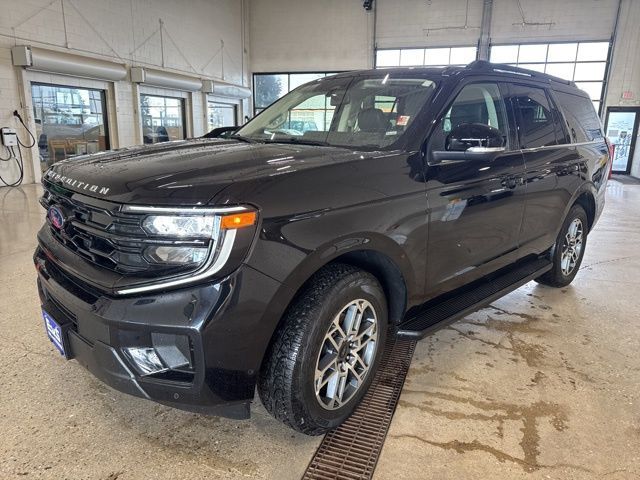 2025 Ford Expedition Active Random Lake WI