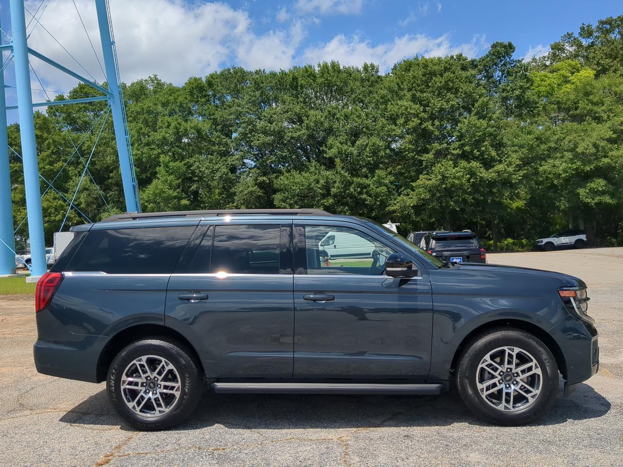 2025 Ford Expedition Active Appleton WI