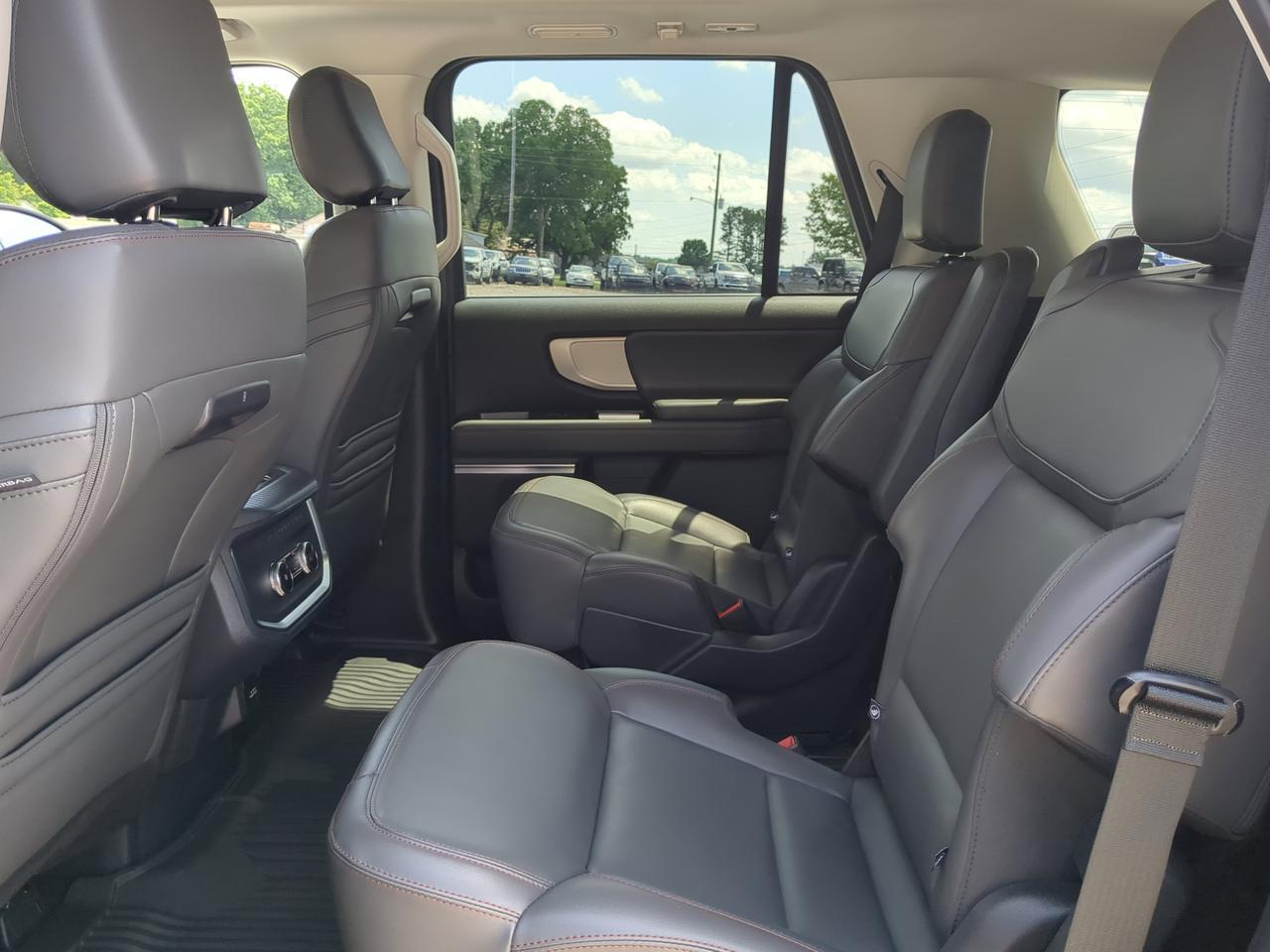 2025 Ford Expedition Active Appleton WI