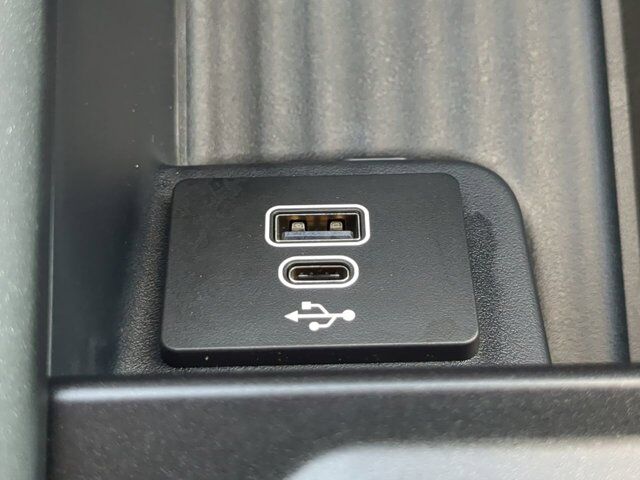 2025 Ford Expedition Active Appleton WI