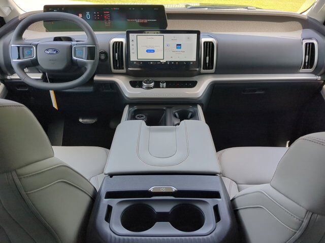 2025 Ford Expedition Active Appleton WI