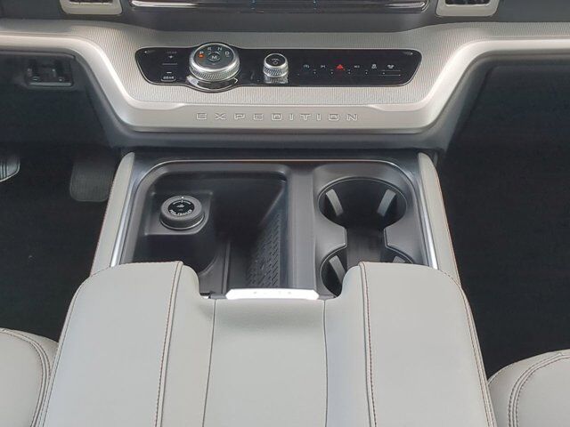 2025 Ford Expedition Active Appleton WI