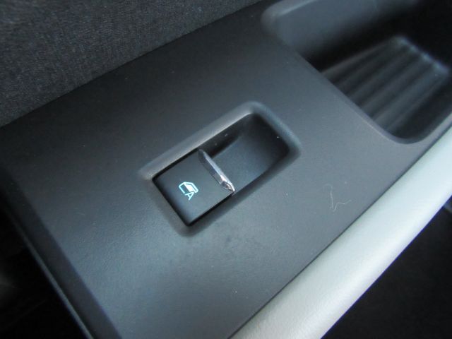 2025 Ford Expedition photo 36