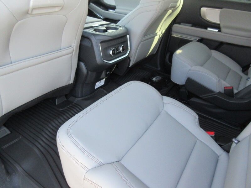 2025 Ford Expedition Active St. George SC