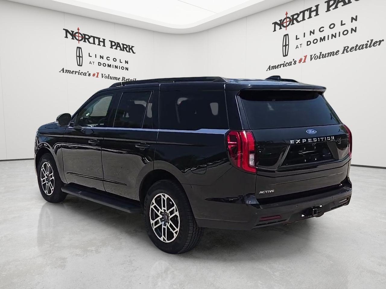 2025 Ford Expedition Active