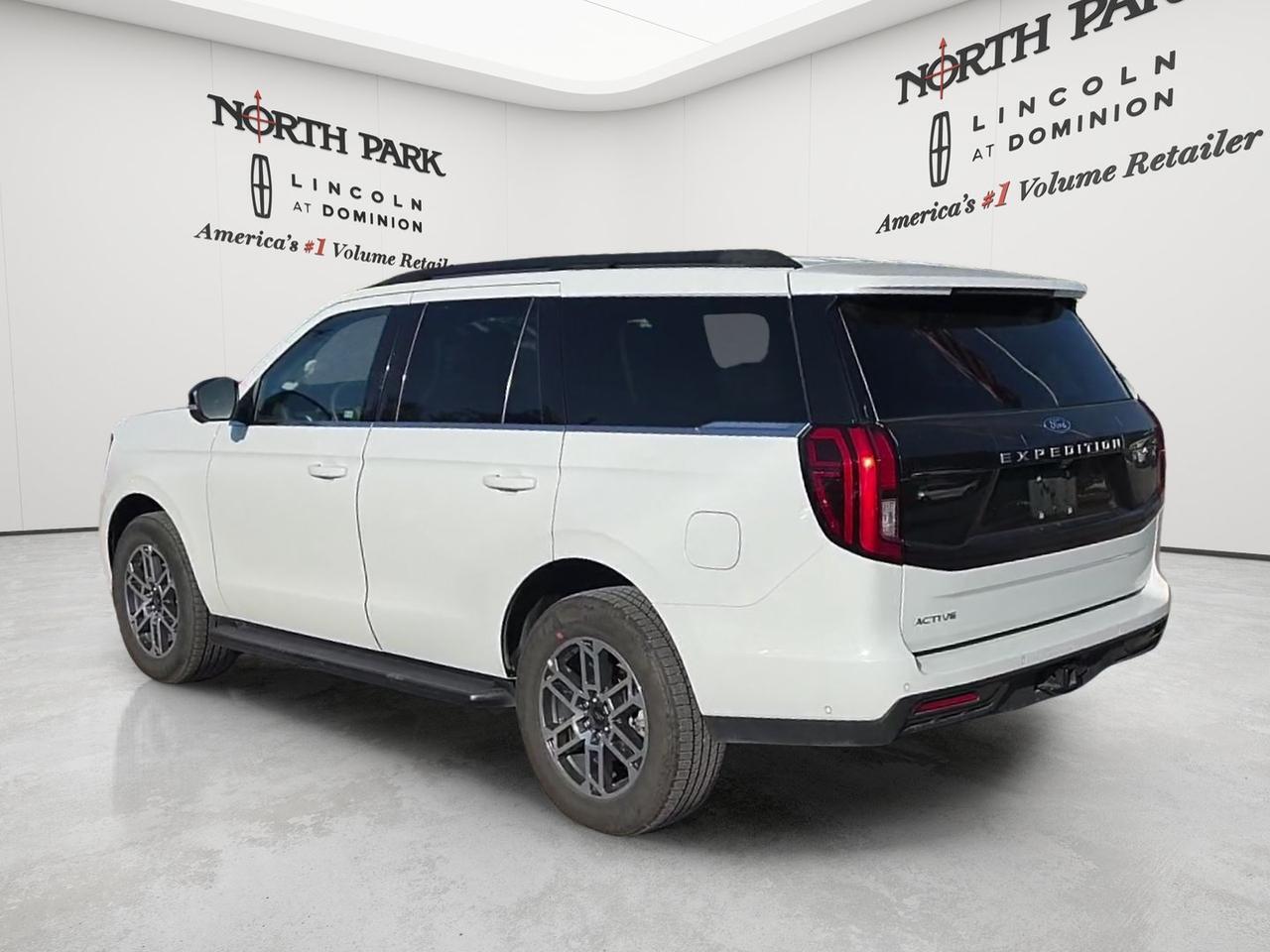 2025 Ford Expedition Active